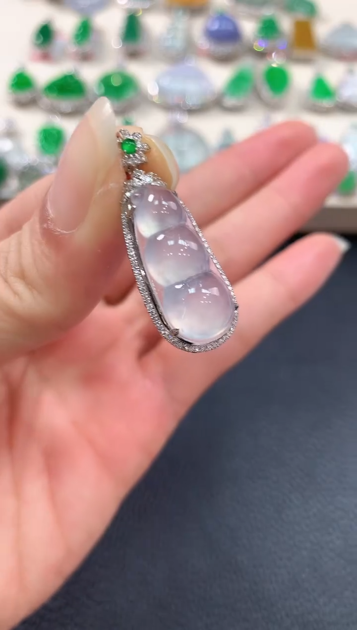 【闪购商品】翡翠吊坠(不含链)18K金镶嵌b52       