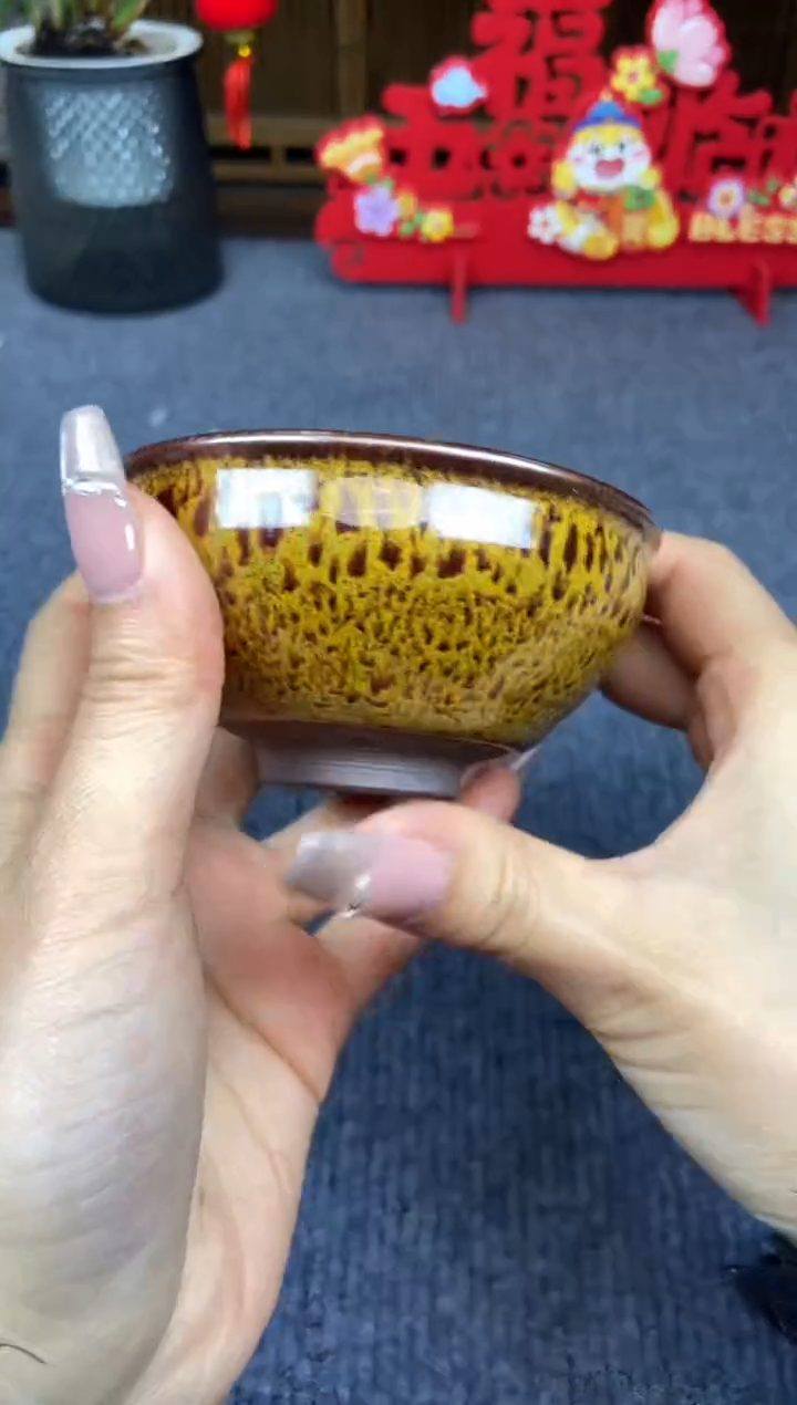 【闪购商品】粉丝福利以直播展示为主