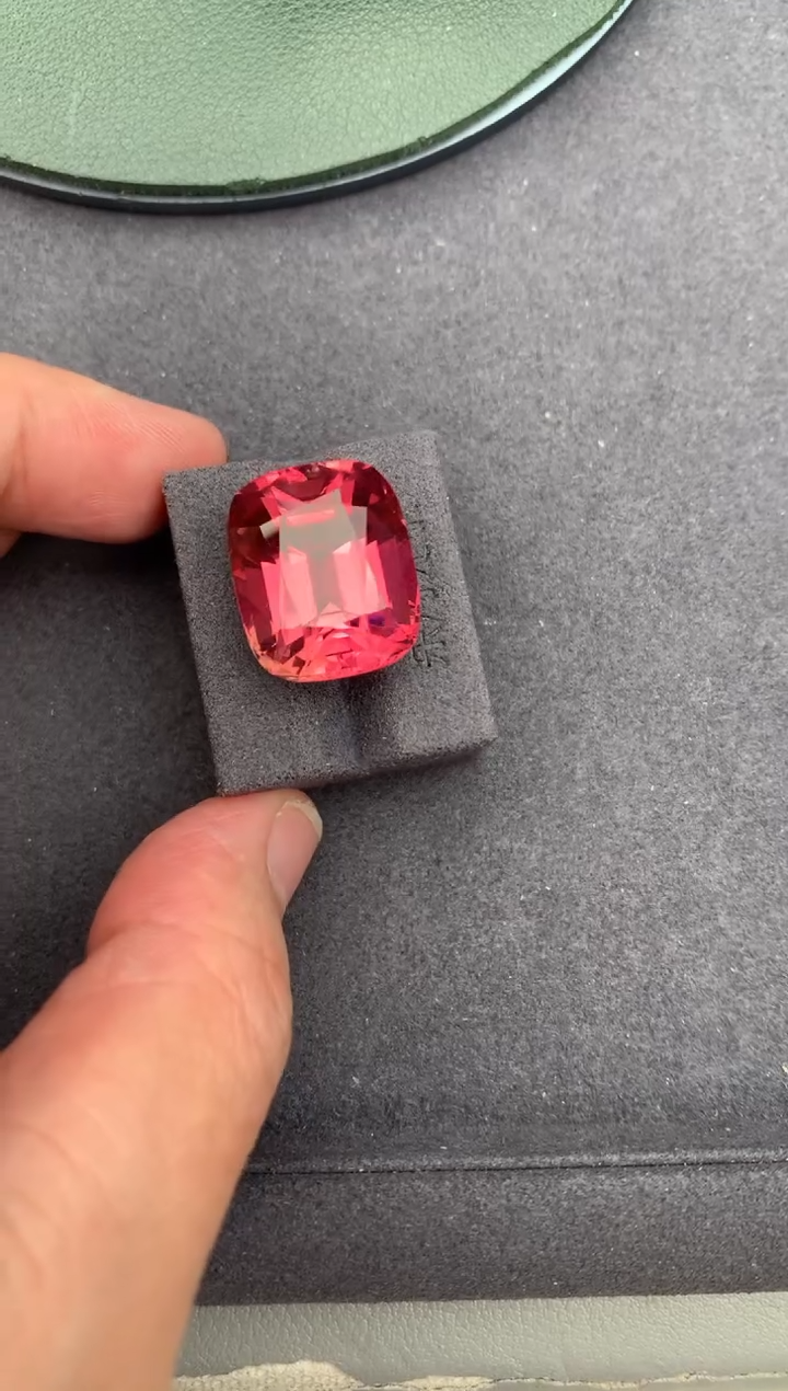 未镶嵌裸石碧玺22.1ct 粉碧玺 定制 BH