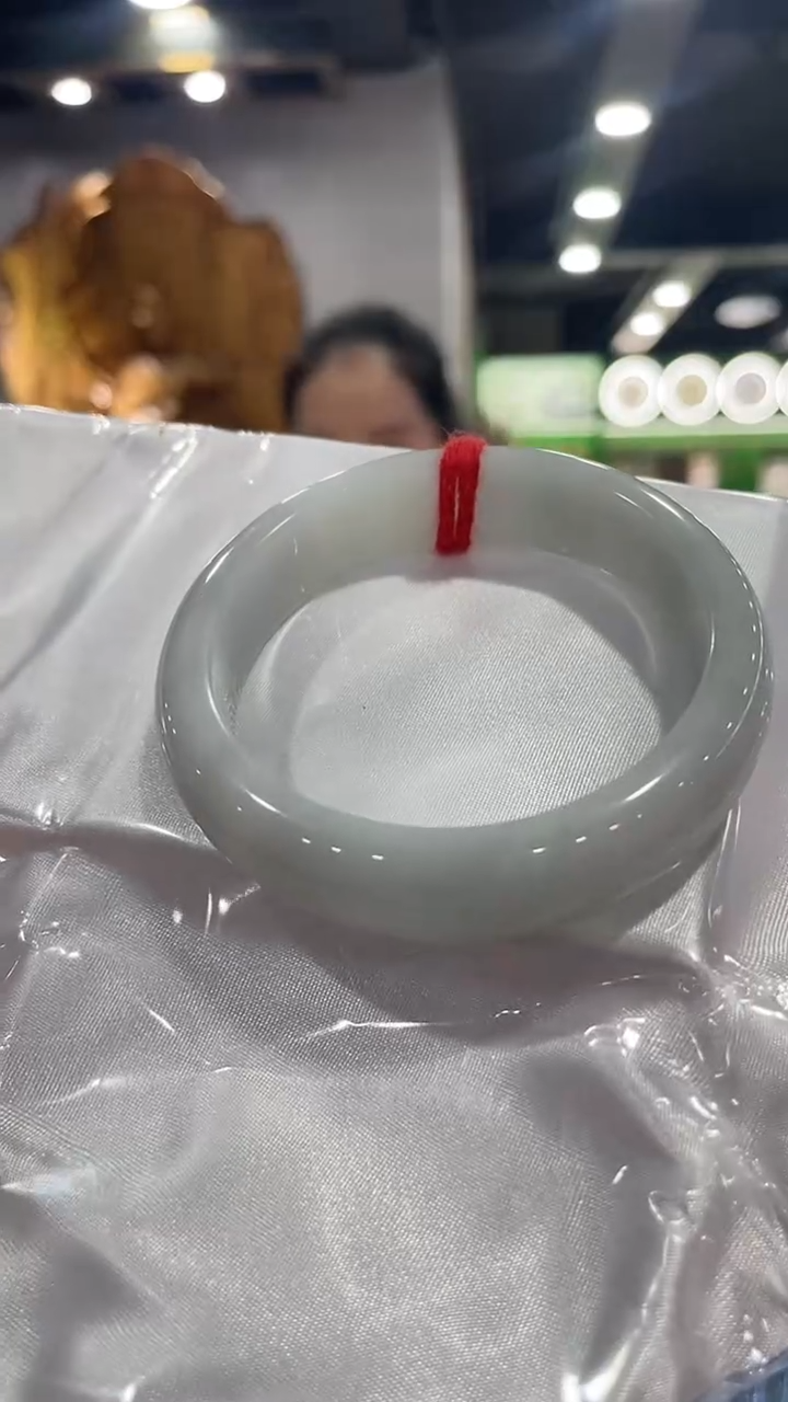 未镶嵌手镯翡翠56，42