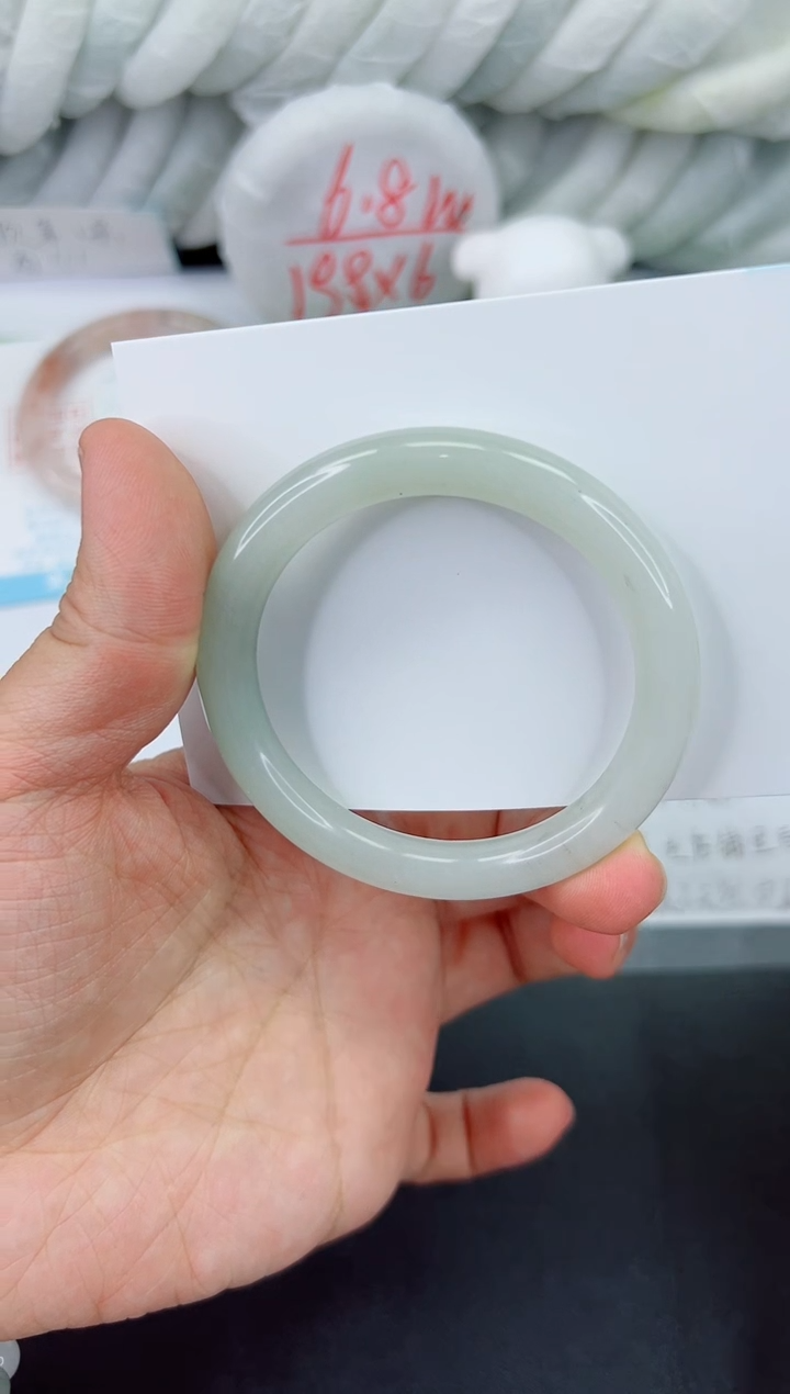 【闪购商品】石英质玉手镯未镶嵌382-52