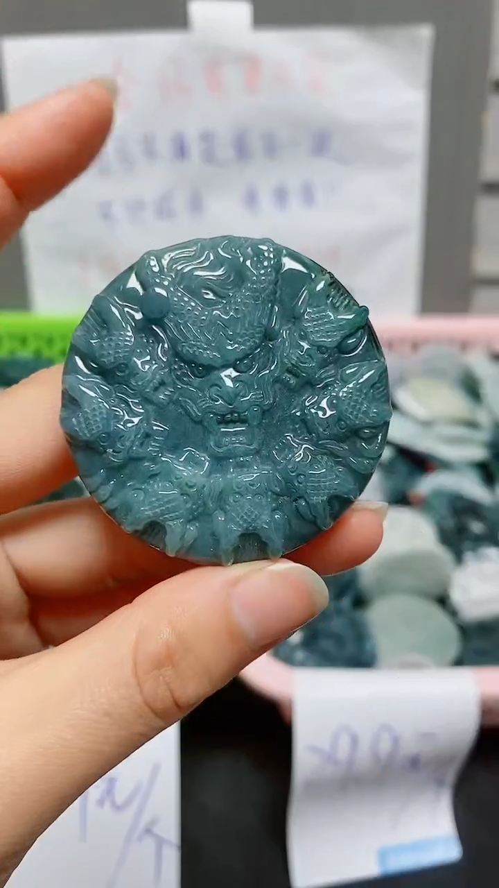 【闪购商品】翡翠颈饰未镶嵌天然翡翠A货