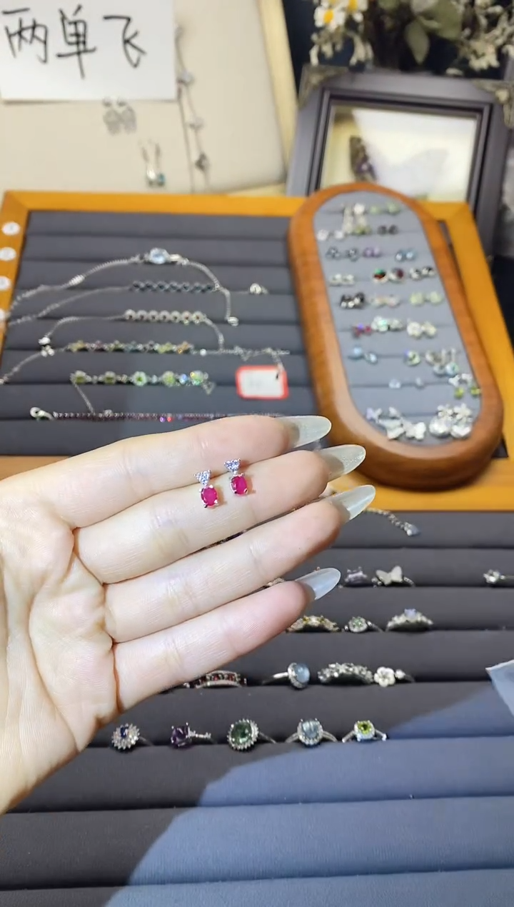 【闪购商品】水晶手链银S925镶嵌A72   