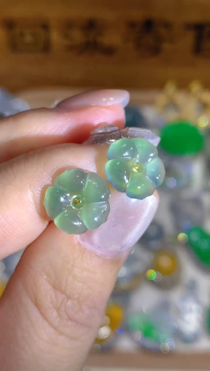 翡翠未镶嵌耳饰1团购多样性发其一