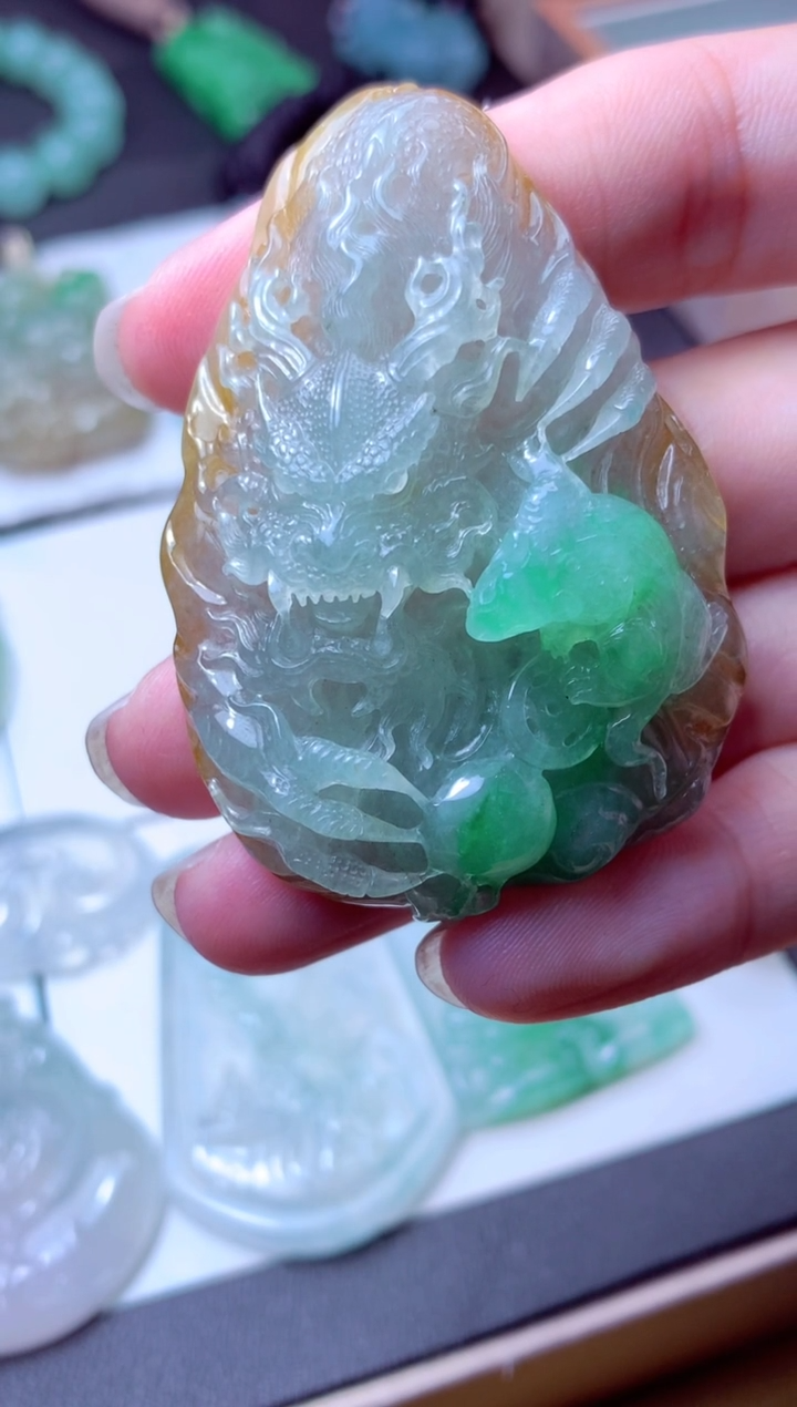 颈饰未镶嵌翡翠天然A货翡翠