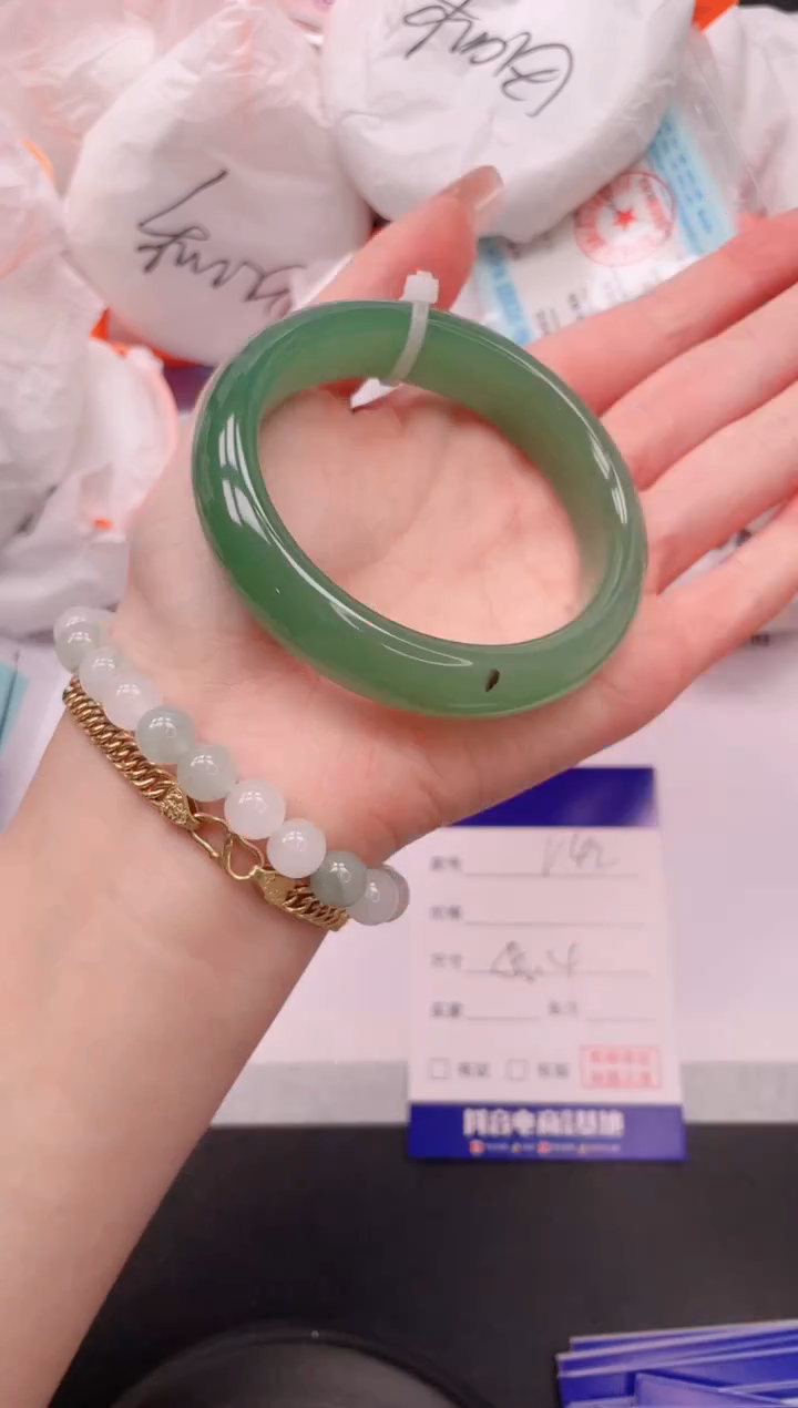 未镶嵌手镯石英质玉13V42-55