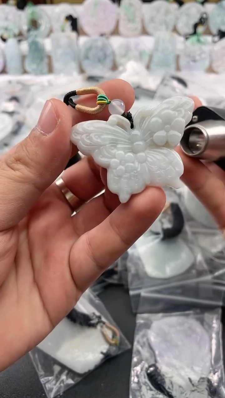 颈饰未镶嵌翡翠25/12/9/.57