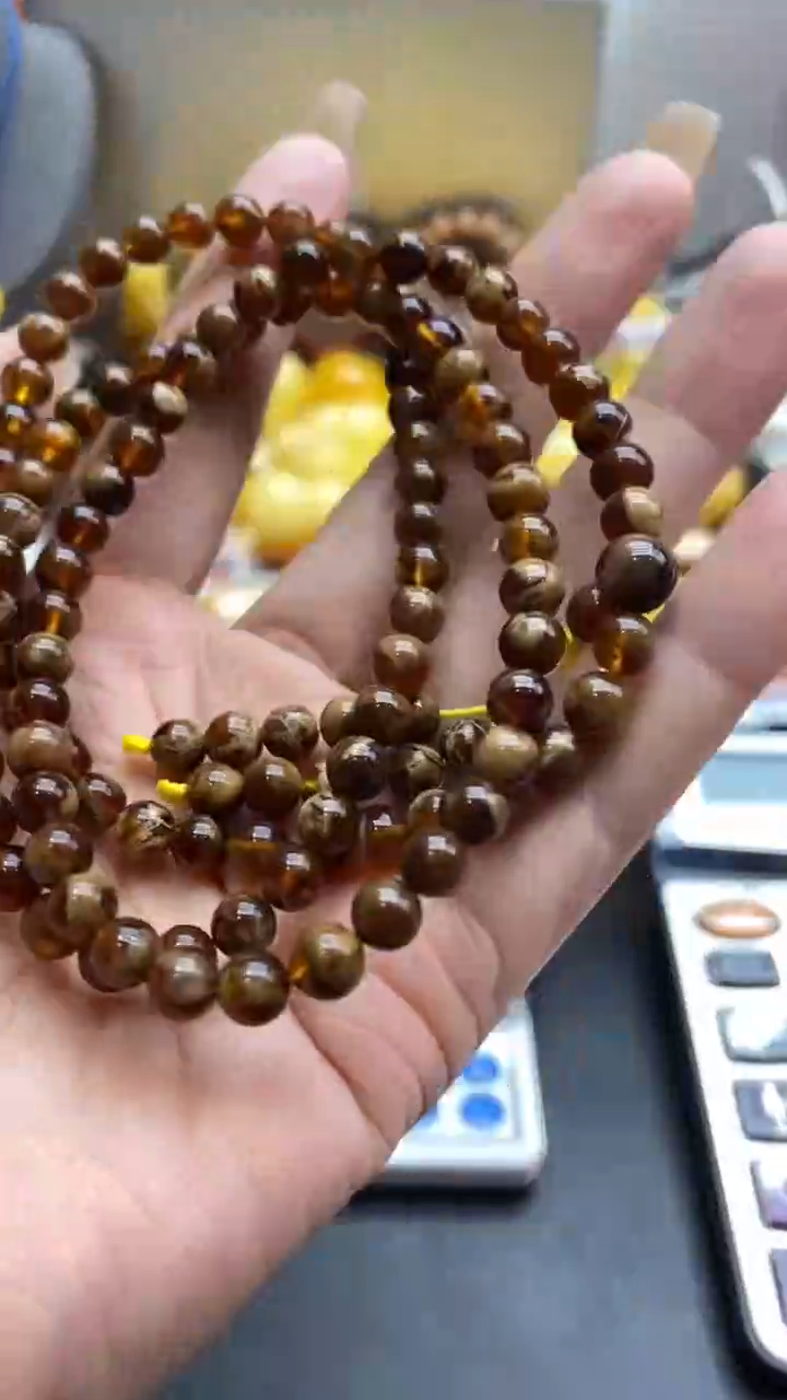 琥珀未镶嵌珠宝奇石2720