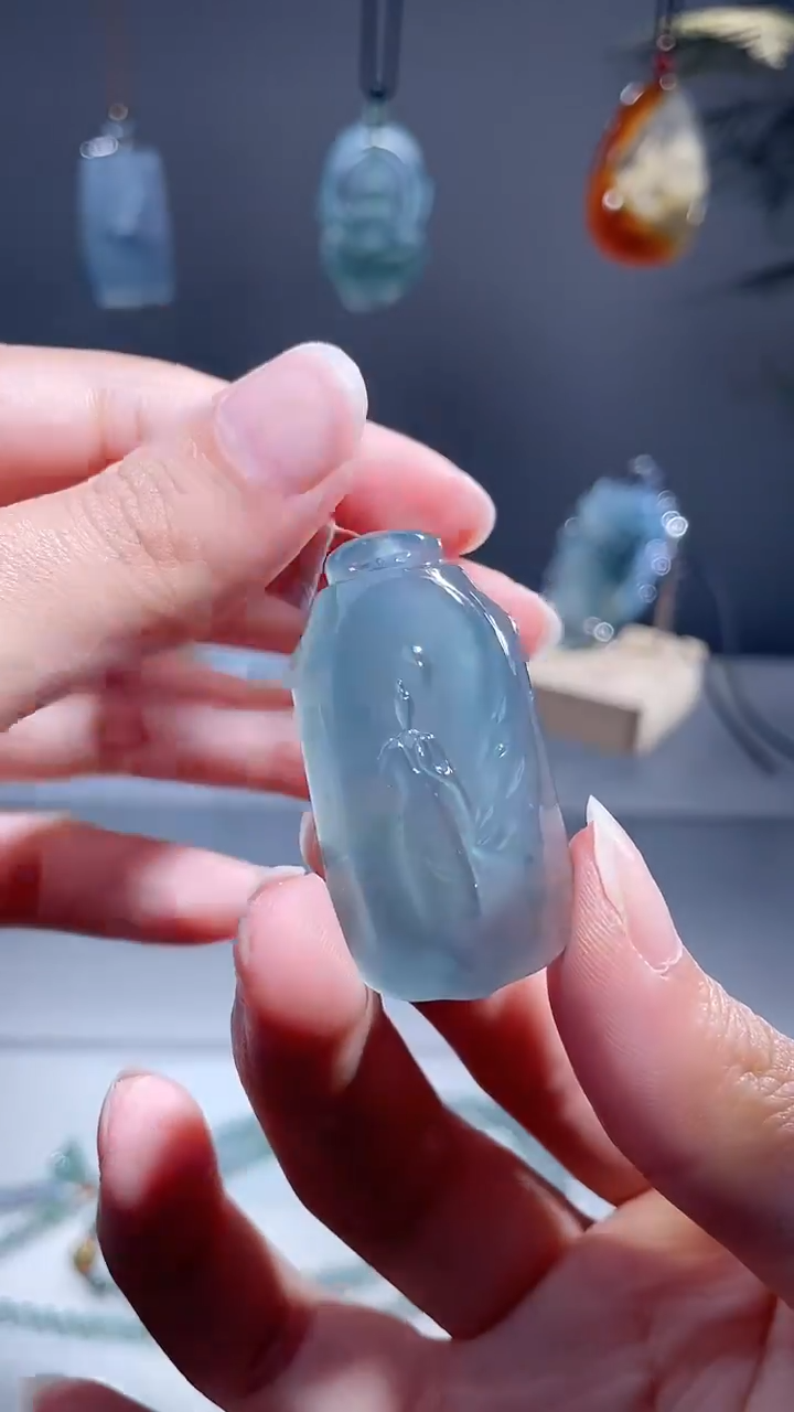 颈饰未镶嵌翡翠悟道