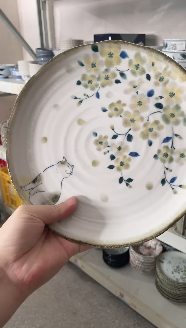 陶瓷花见猫8.5英寸平盘 微瑕