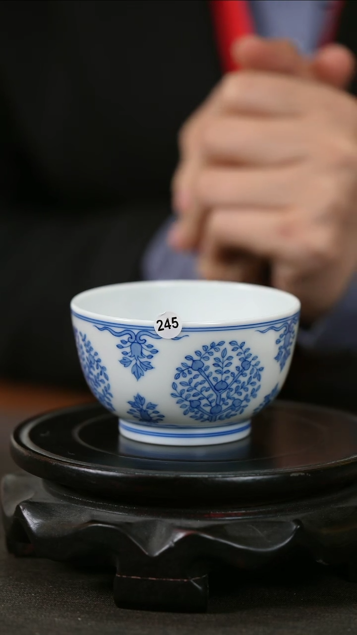 【闪购商品】杯子青花团花主人杯245