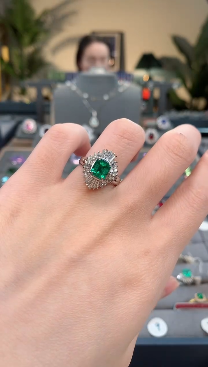 【闪购商品】祖母绿戒指铂Pt900镶嵌祖母绿