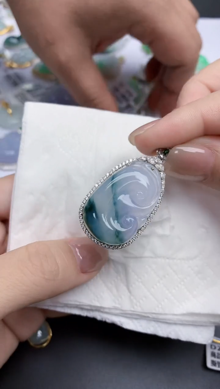 【闪购商品】翡翠颈饰18K金镶嵌天然缅甸翡翠A货