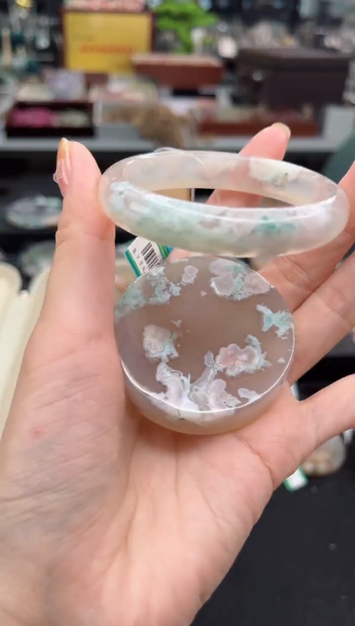 【闪购商品】石英质玉手镯未镶嵌54圈口（赠品镯心）S9818