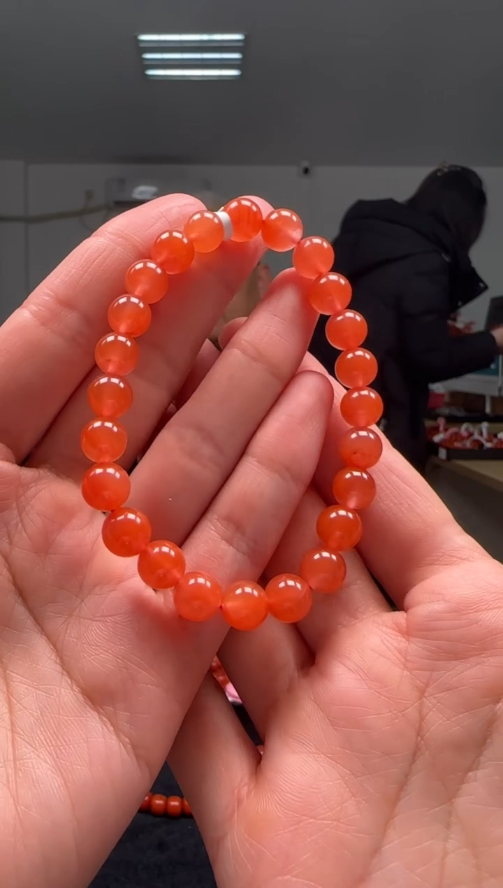 【闪购商品】南红玛瑙8mm保山手串圆珠未镶嵌多样性发一件