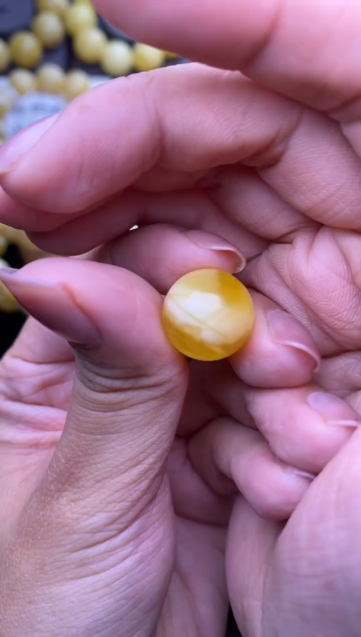 裸石琥珀未镶嵌大小姐珠宝35