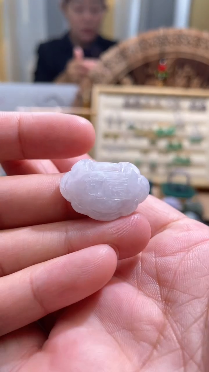【闪购商品】翡翠颈饰未镶嵌如意