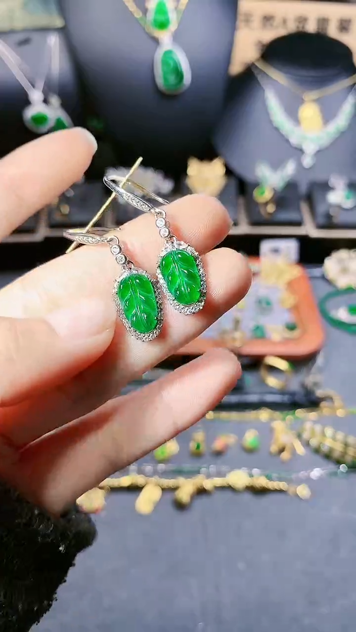 【闪购商品】翡翠耳饰银S925镶嵌耳饰