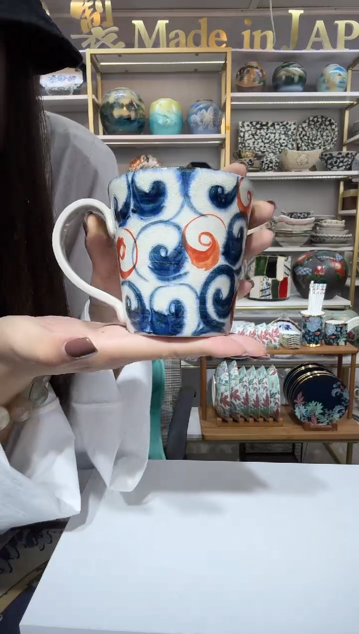 陶瓷宗山窑马克杯-赤绘旋涡一只