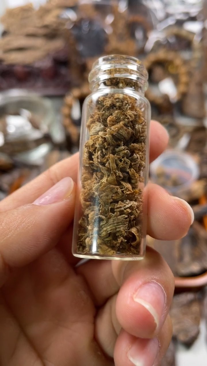 沉香沉香碎屑沉香  越南芽庄