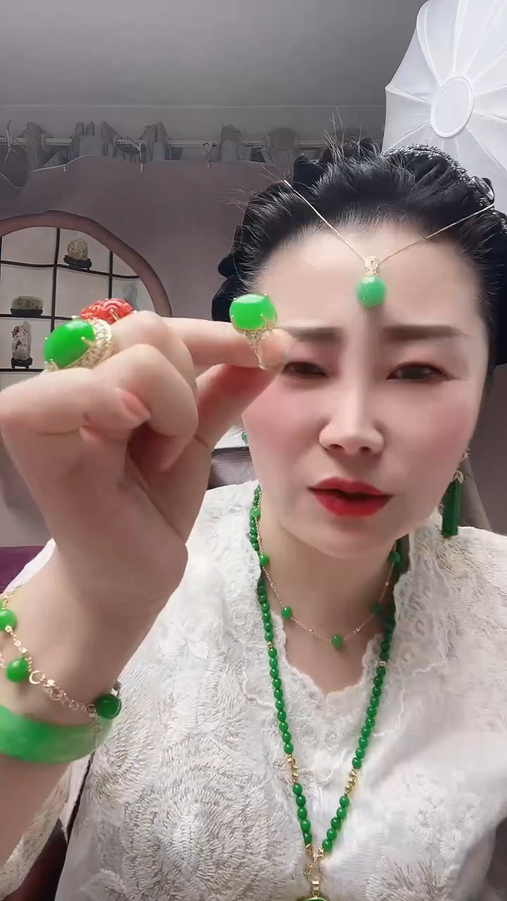 【闪购商品】翡翠戒指14K金镶嵌蝴蝶戒指