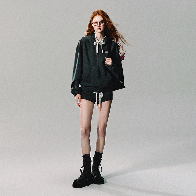 新OAKMOO/ "柑橘玫瑰"蕾丝拼接卫衣套装女秋季运动上衣短裤两件套