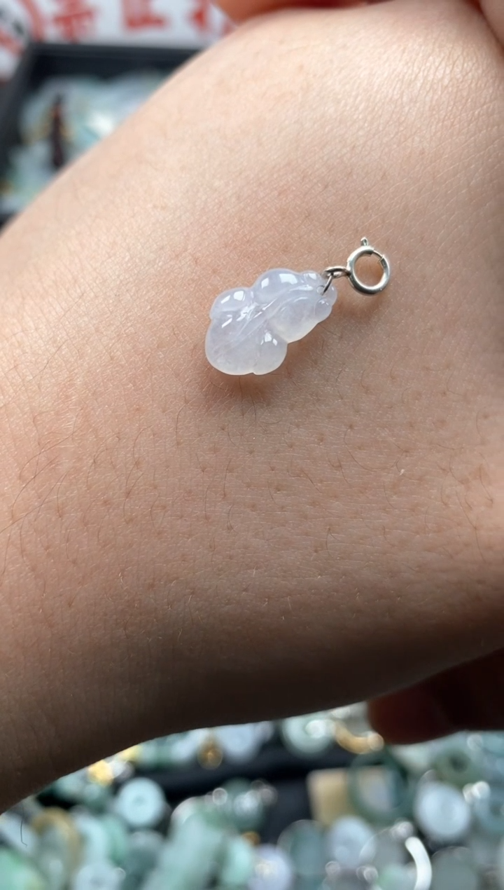 【闪购商品】翡翠颈饰未镶嵌哥哥