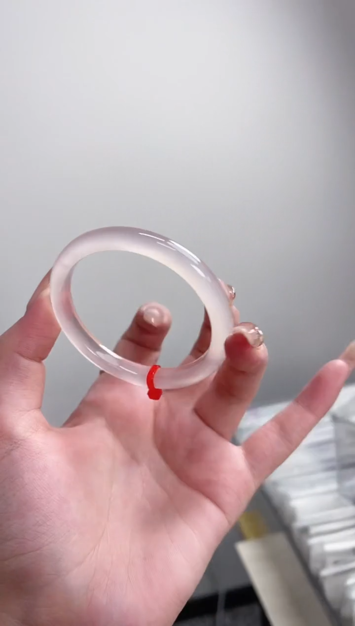 【闪购商品】玛瑙/玉髓手镯未镶嵌54圈 需要包容