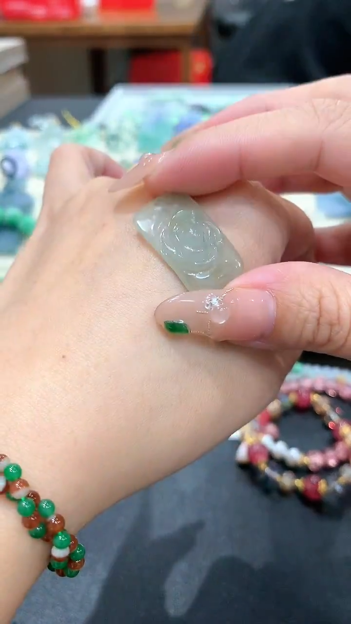 【闪购商品】定制翡翠未镶嵌翡翠