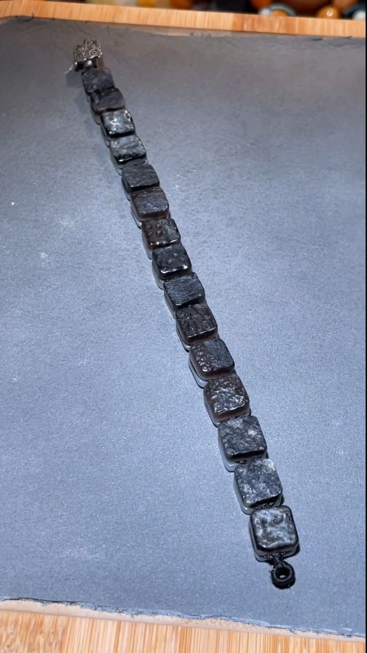 定制和田玉M****nhss   方形款式挂件