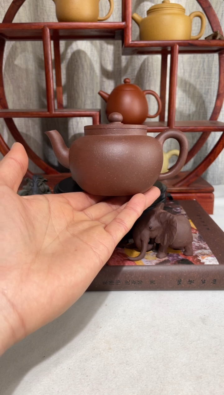 【闪购商品】紫砂茶壶红皮龙手工泥平盖莲子180cc