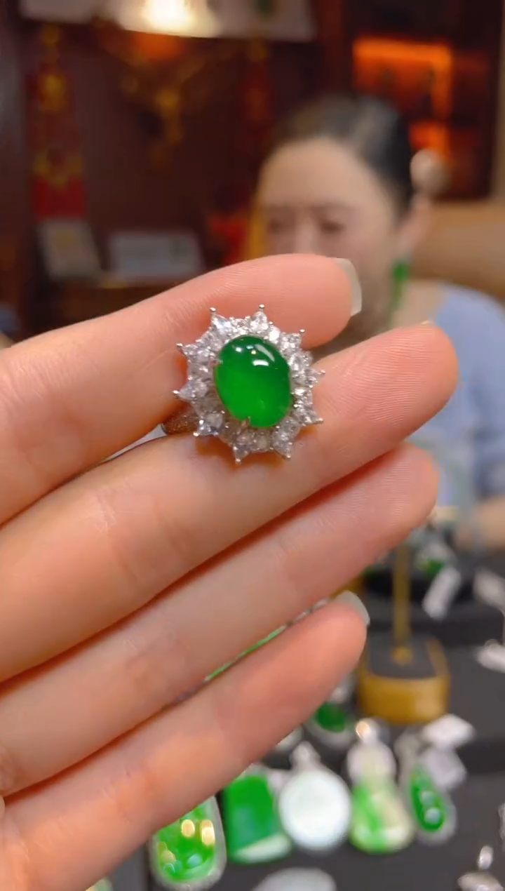 【闪购商品】翡翠戒指银S925镶嵌119779天然A货翡翠蛋面戒指