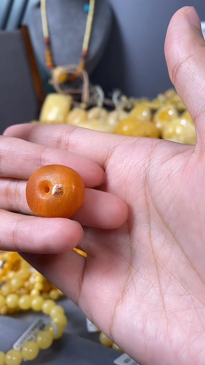 裸石琥珀未镶嵌老蜜蜡饼子