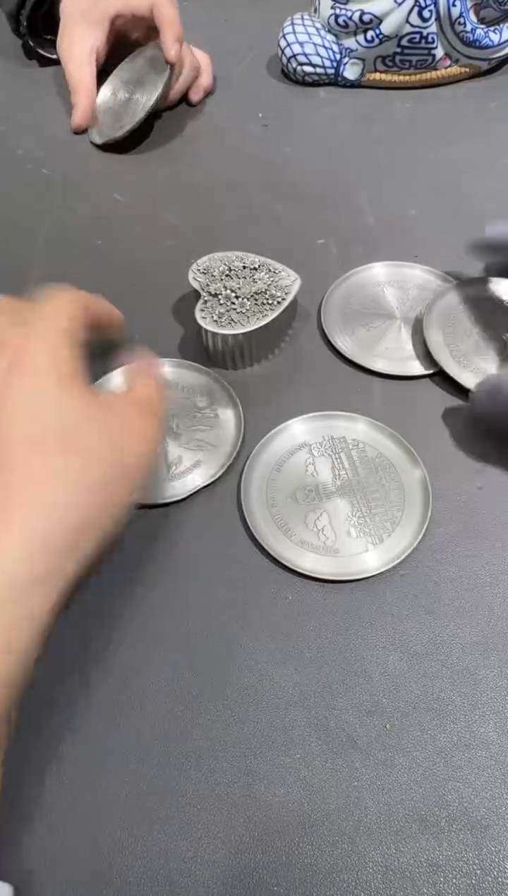 【闪购商品】杯小四孤品收藏中古品