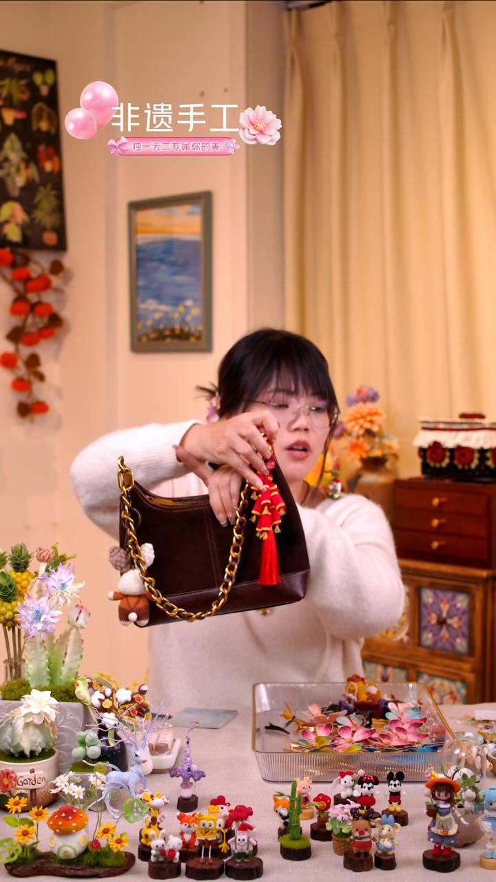 织绣特色手工艺微钩蕾丝鞭炮