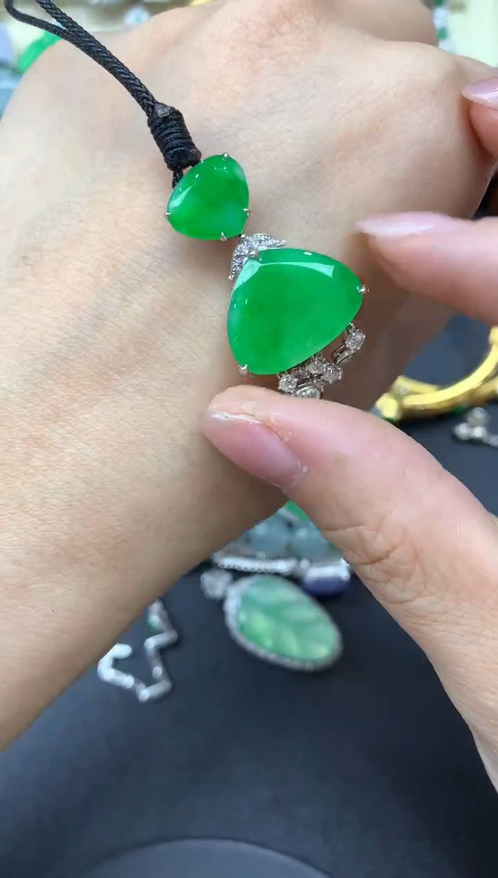 【闪购商品】翡翠颈饰18K金镶嵌508-中国好珍宝