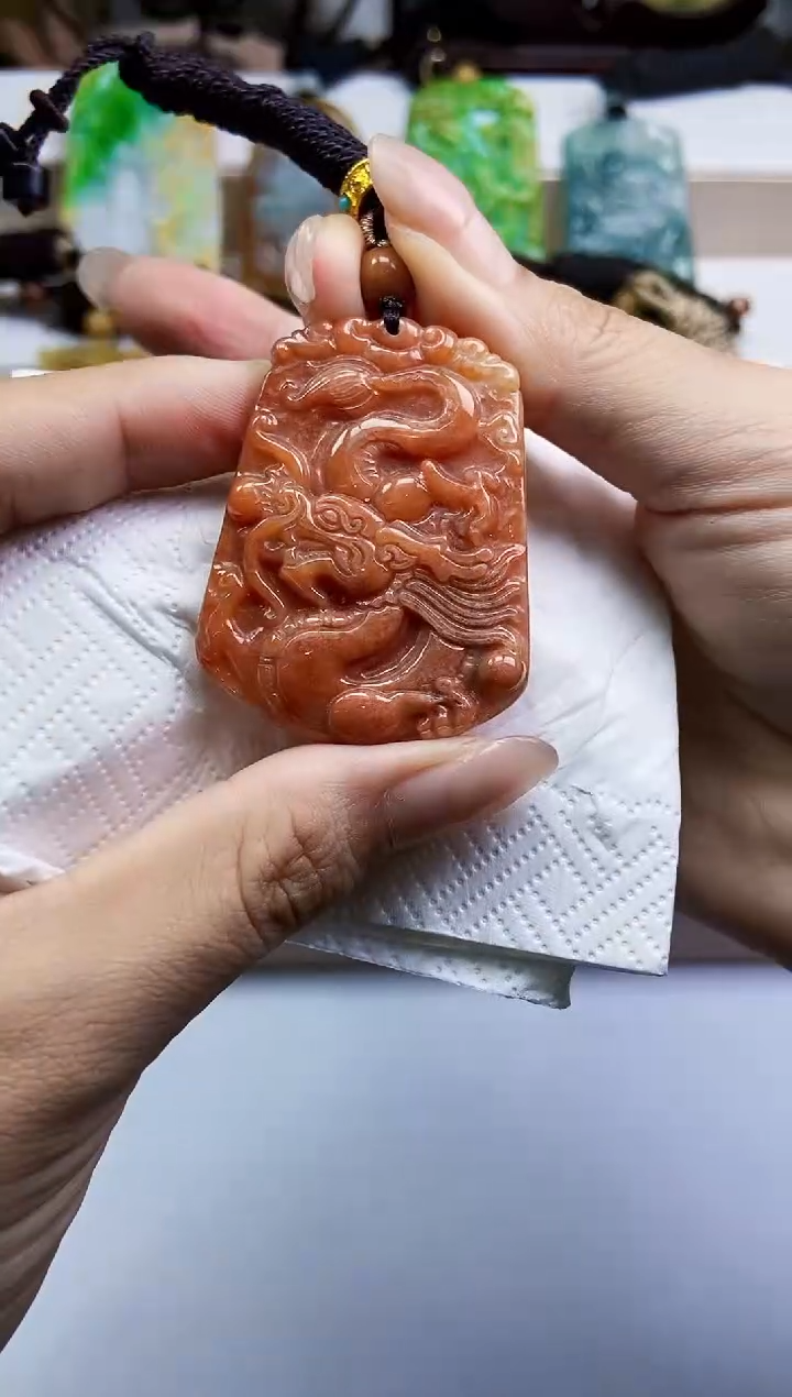 颈饰未镶嵌翡翠1