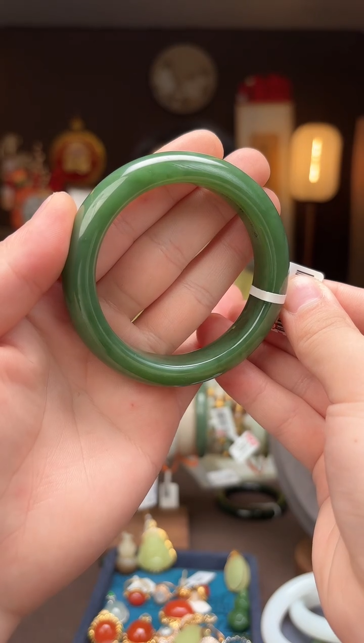 【闪购商品】和田玉AS23碧玉手镯56mm未镶嵌-