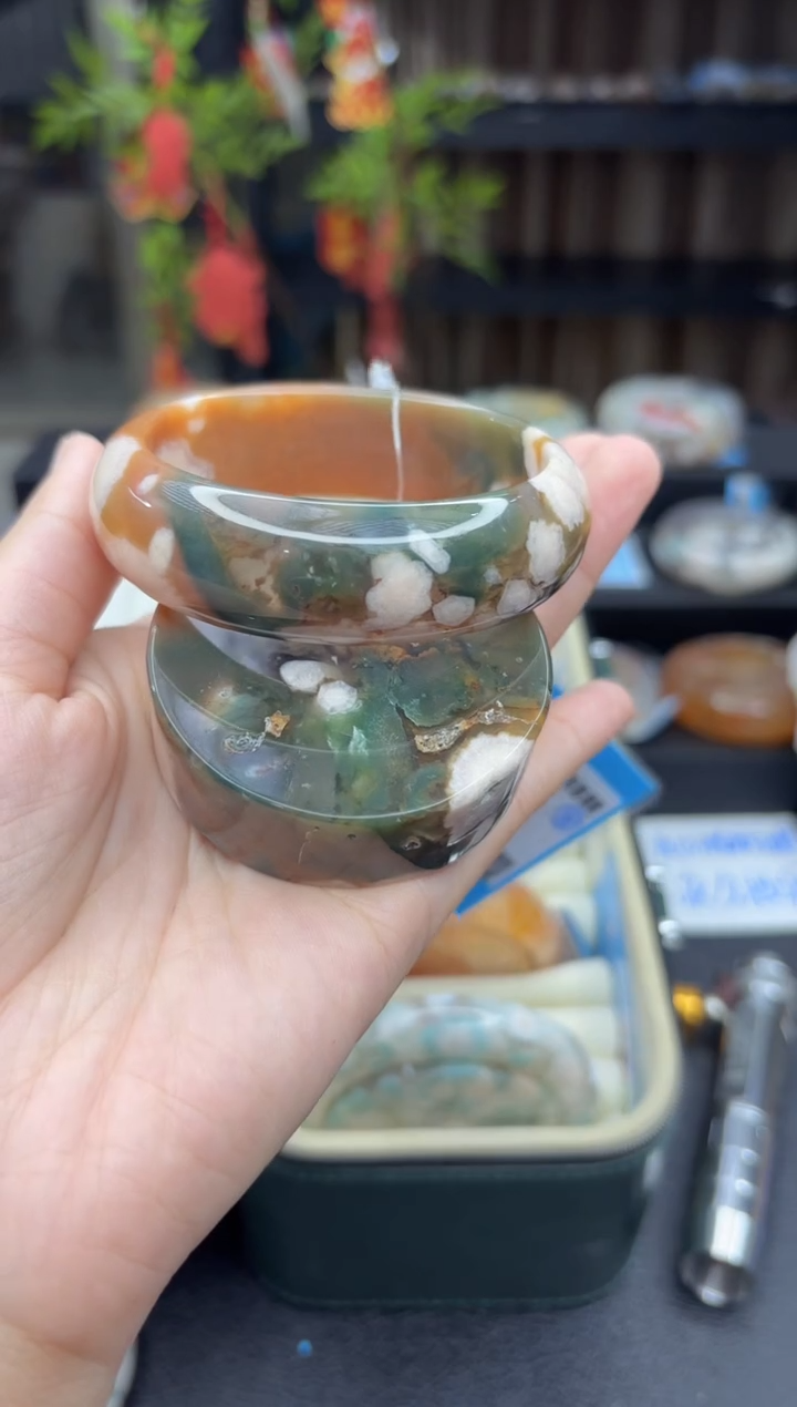 【闪购商品】石英质玉手镯未镶嵌54（59圈赠送镯心）
