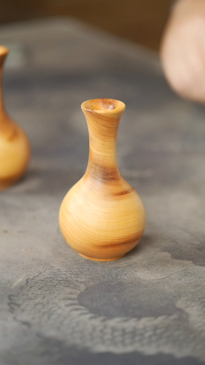 柏木（崖柏）319陈化雷击料小花瓶