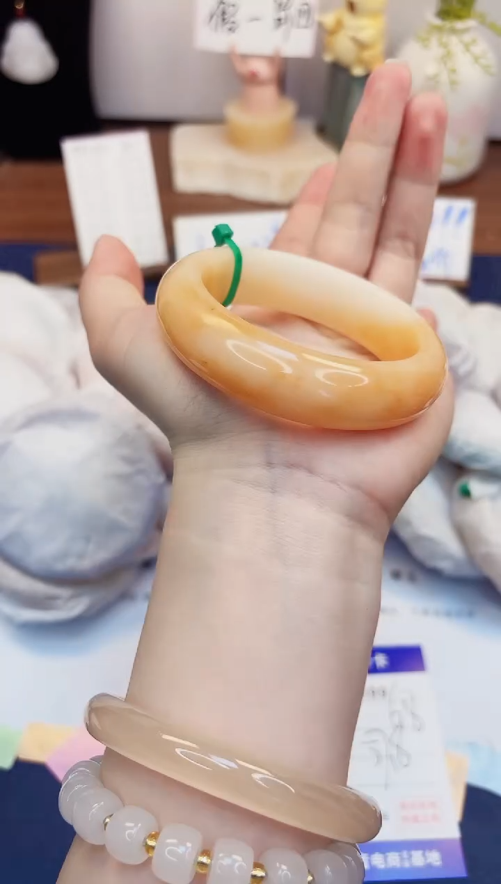 【闪购商品】石英质玉手镯未镶嵌99-财气镯-圈口57