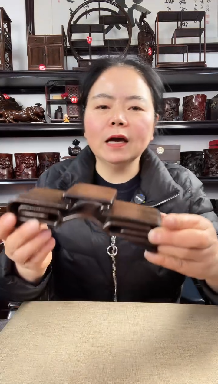 木大三连老李红木工艺品