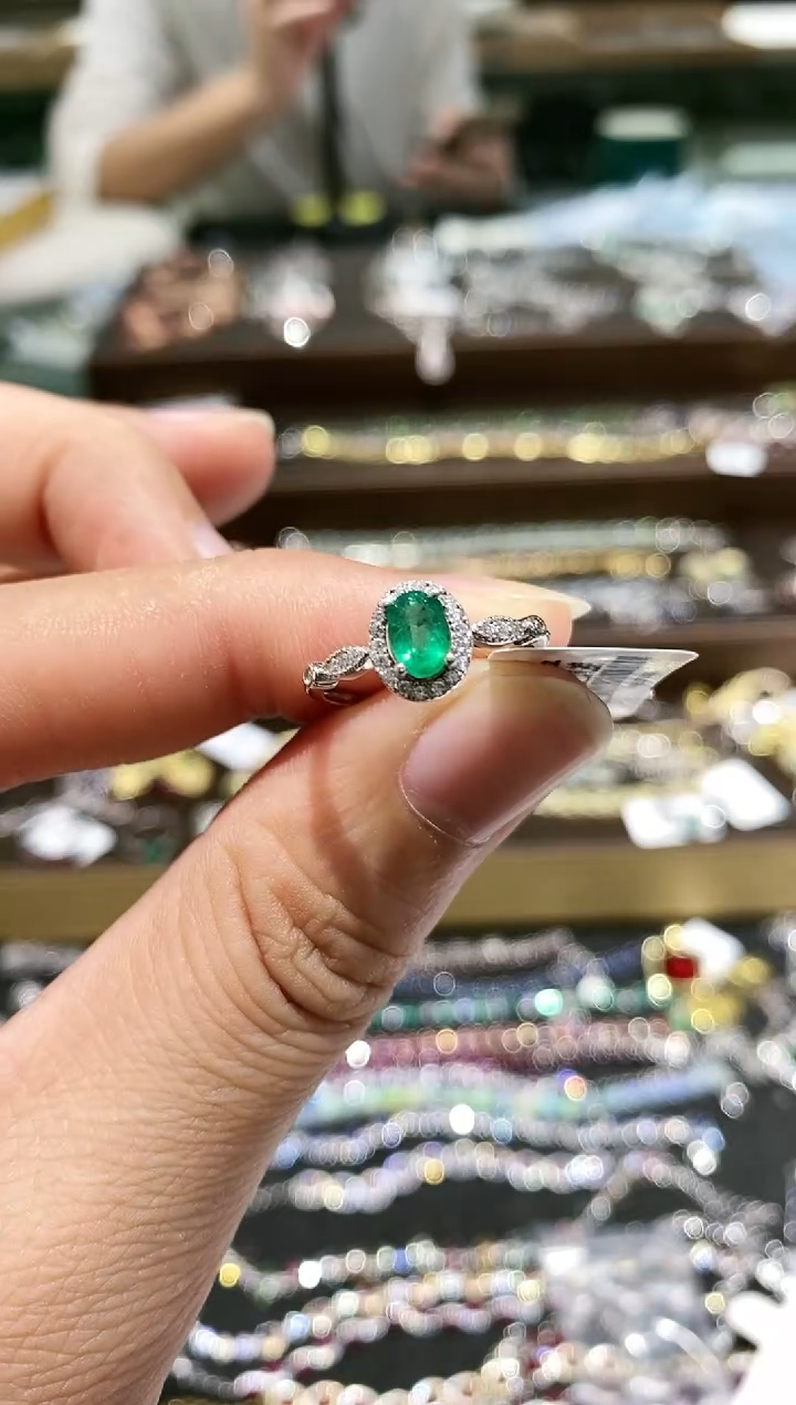 【闪购商品】祖母绿戒指银S925镶嵌戒指