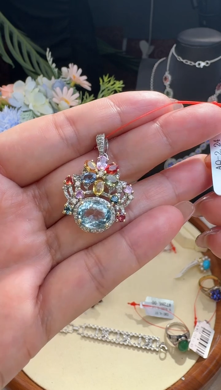 【闪购商品】海蓝宝石颈饰银S925镶嵌吊坠