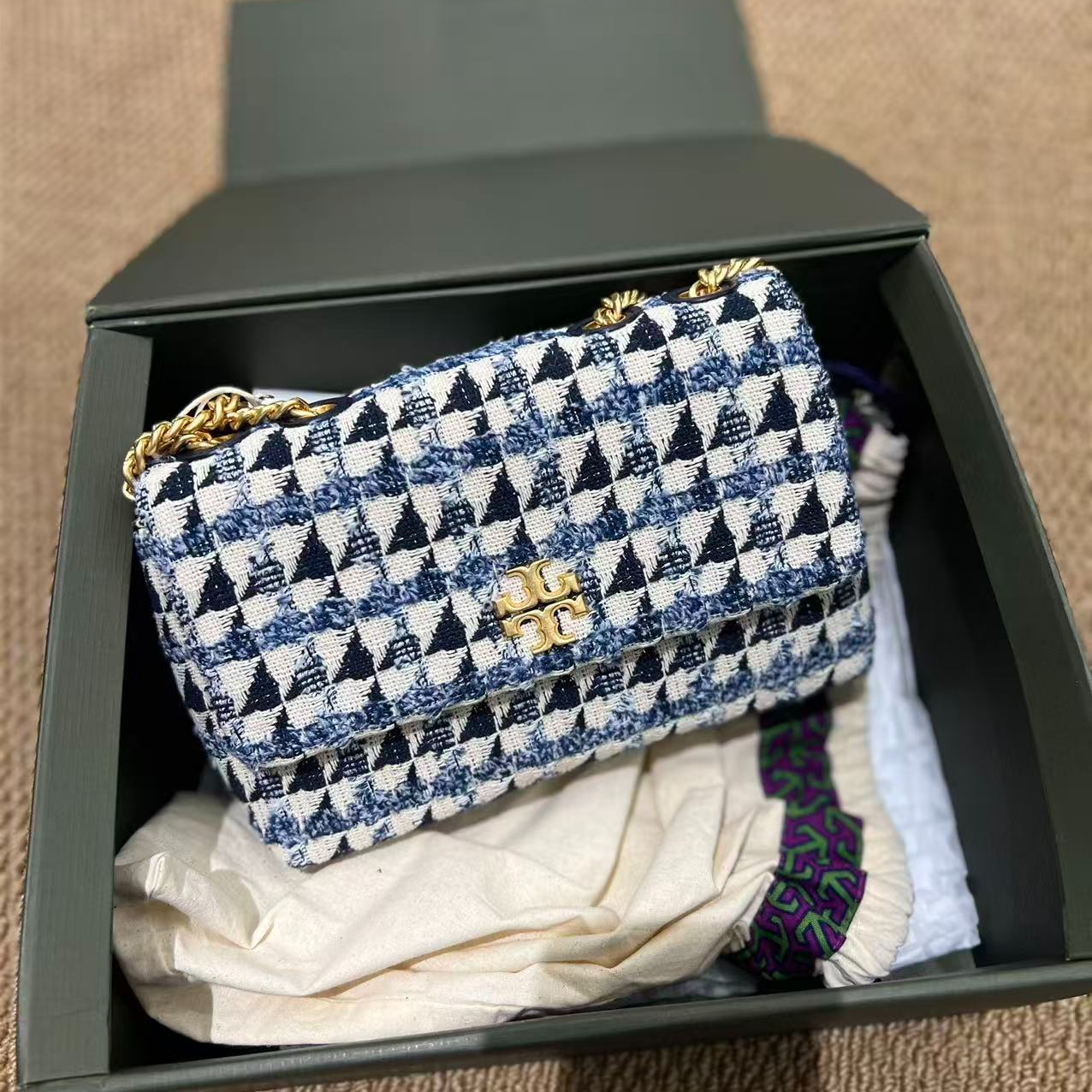 95新 TORY BURCH/汤丽柏琦 TB小香风牛仔布单肩包