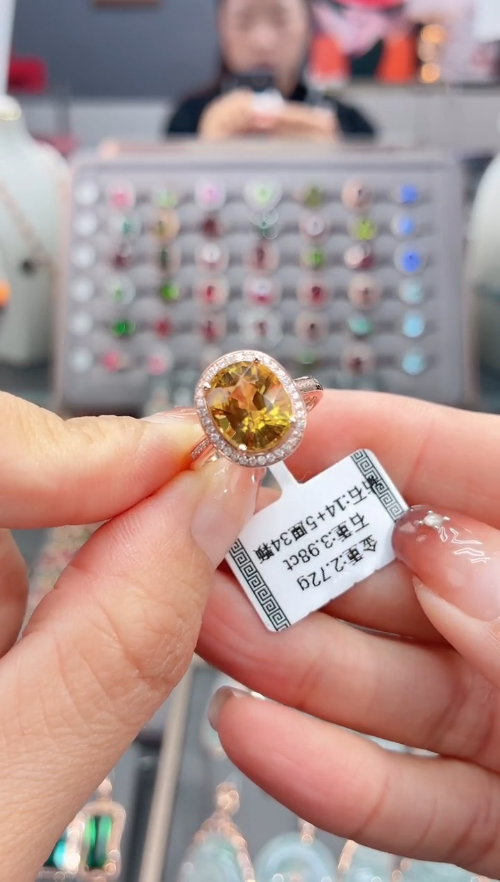 18K金镶嵌戒指碧玺3.98