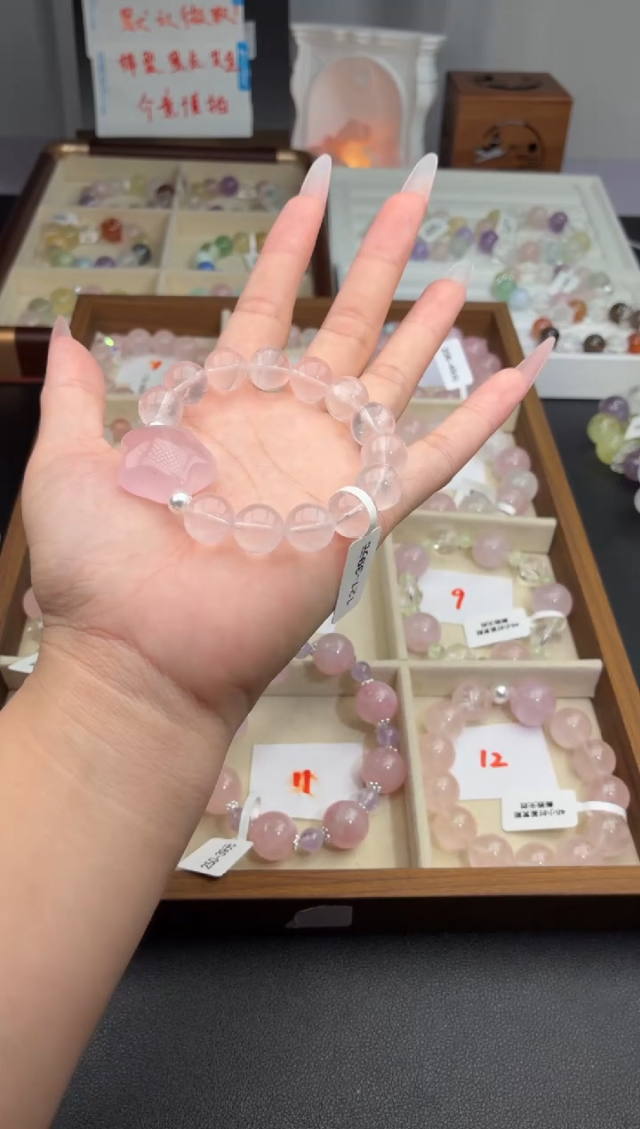 未镶嵌手串水晶`121(天然水晶, 默认有瑕疵, 介意者勿拍哦)