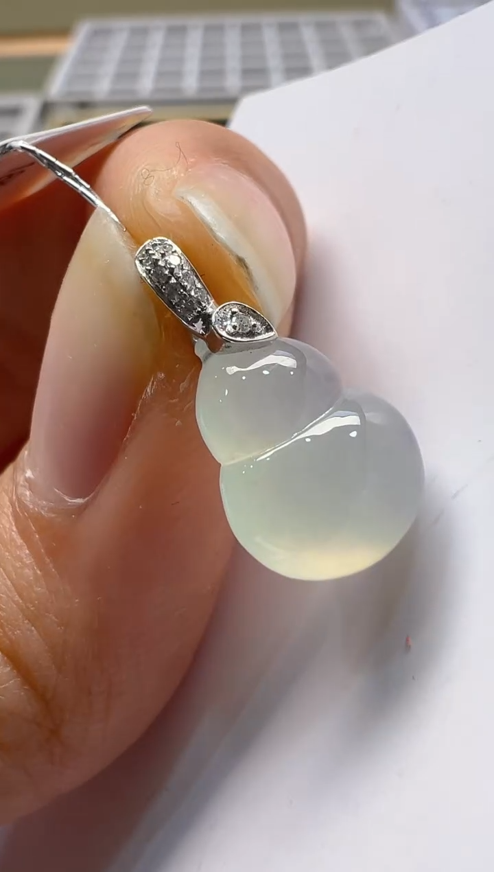 【闪购商品】翡翠吊坠(不含链)18K金镶嵌多样性团购发一件