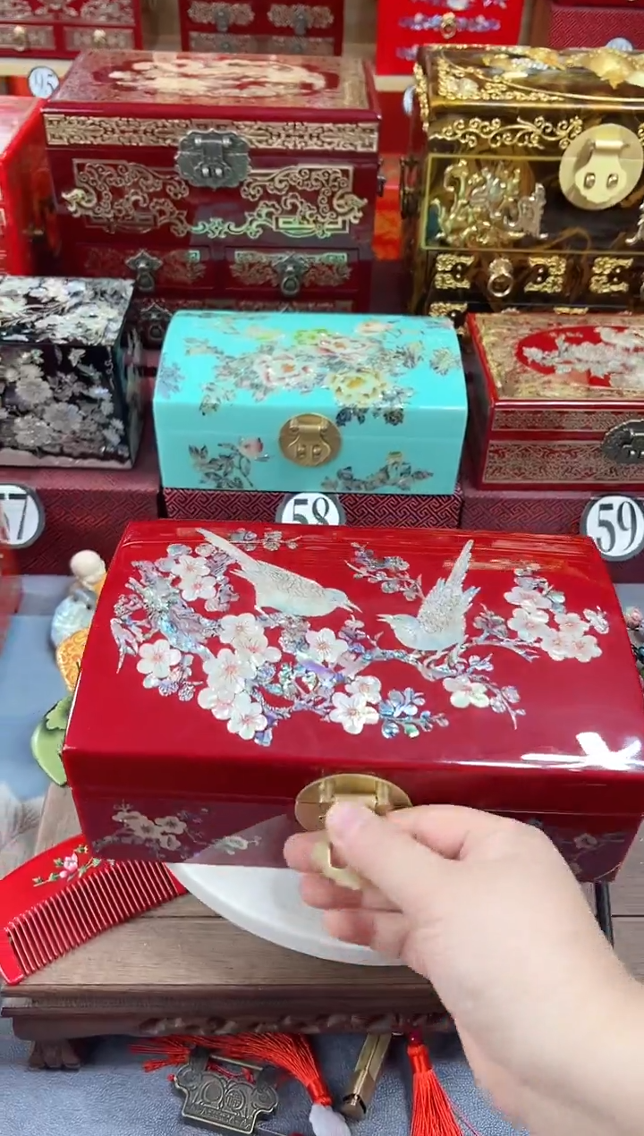 蝶*24厘米双层元宝款螺钿镶嵌酒红色喜鹊梅花