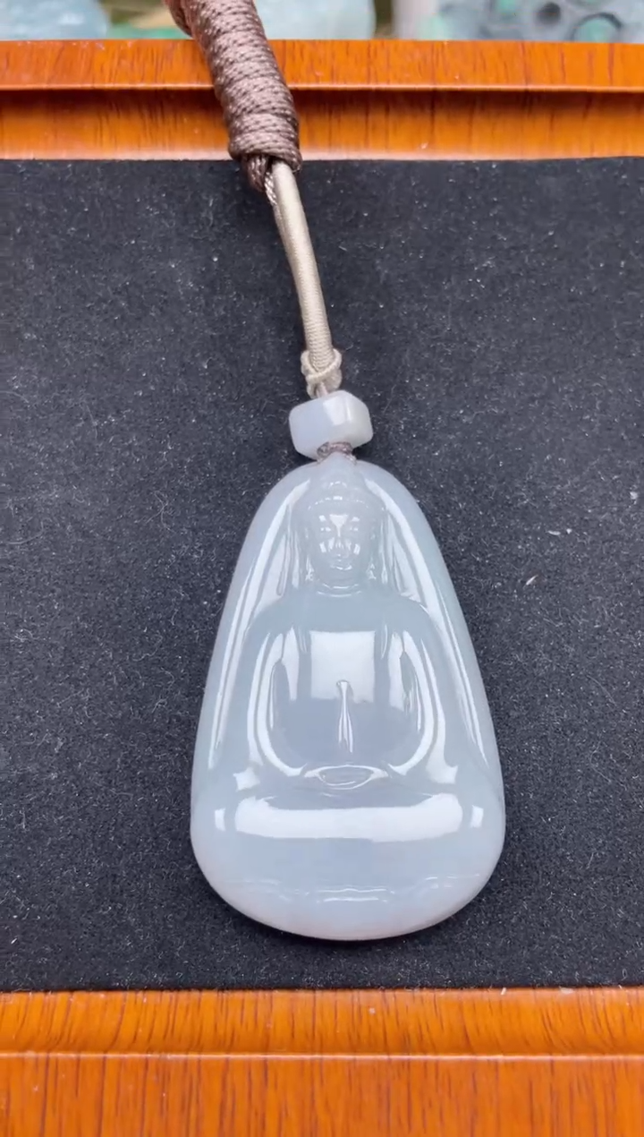 【闪购商品】翡翠颈饰未镶嵌素衣观音